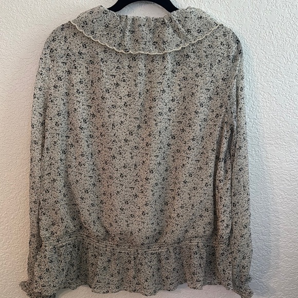 Universal Thread Gray and White Ruffled Tie Front Blouse - Picture 5 of 5